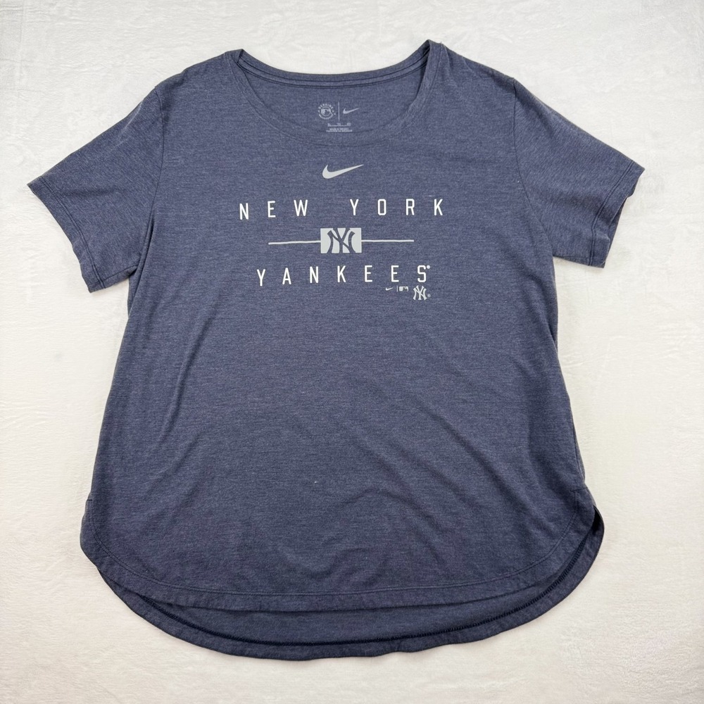 Nike -  Women's New York Yankees Knockout Team Stack T-Shirt Blue  XL NWT